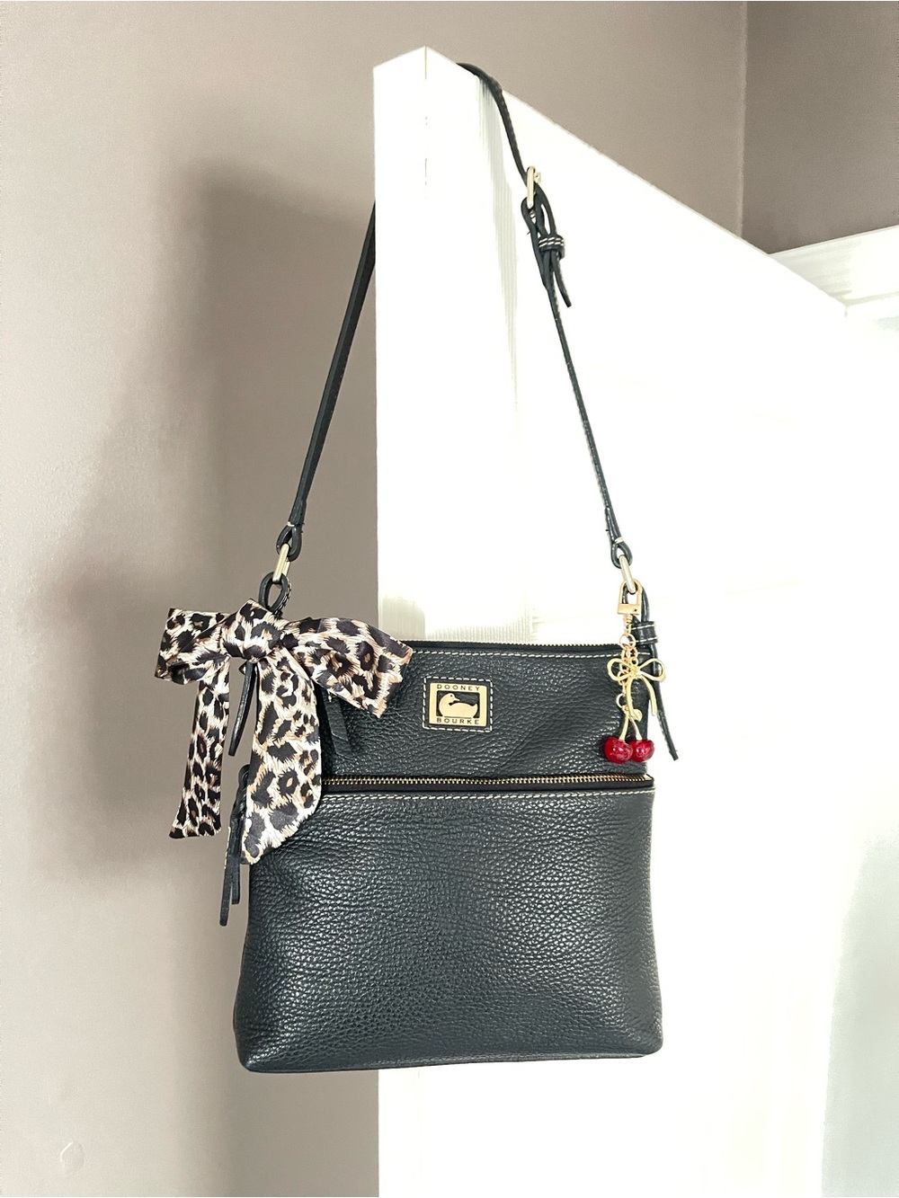 🍒👜Dooney & Bourke Black Pebble Leather Shoulder Bag with bow and Cherry Charm🍒👜